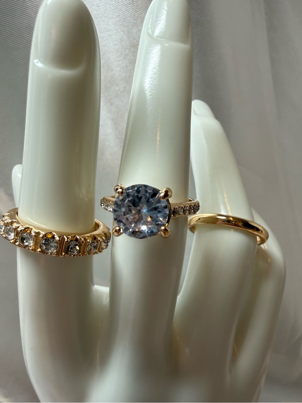 925 Silver Gold Tone 3 Ring Set Solitaire Stackable Wedding Style Size 6 Elegant